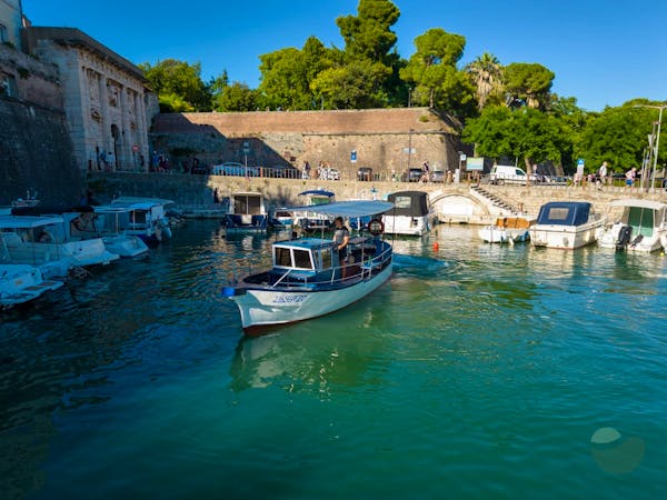 Thrilling Half Day Boat Trip to Ošljak from Zadar