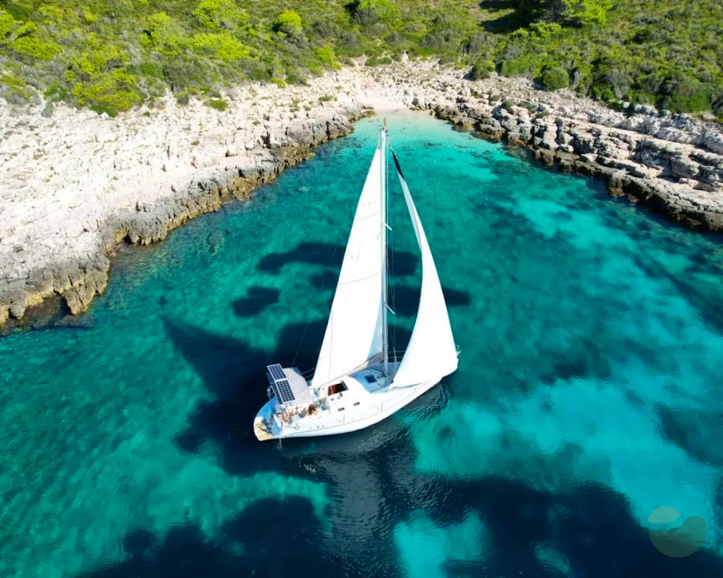 Sailing Tour Adventure: Hvar & Pakleni Islands Exploration
