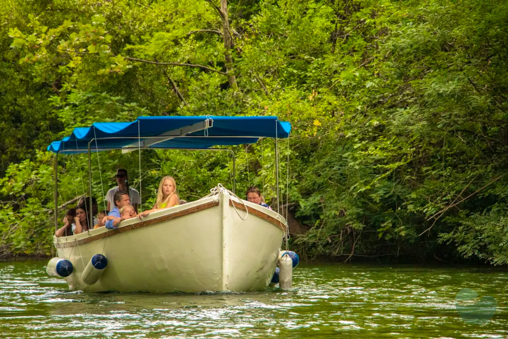 Serenity on Cetina: Boat Ride & Authentic Dalmatian Lunch