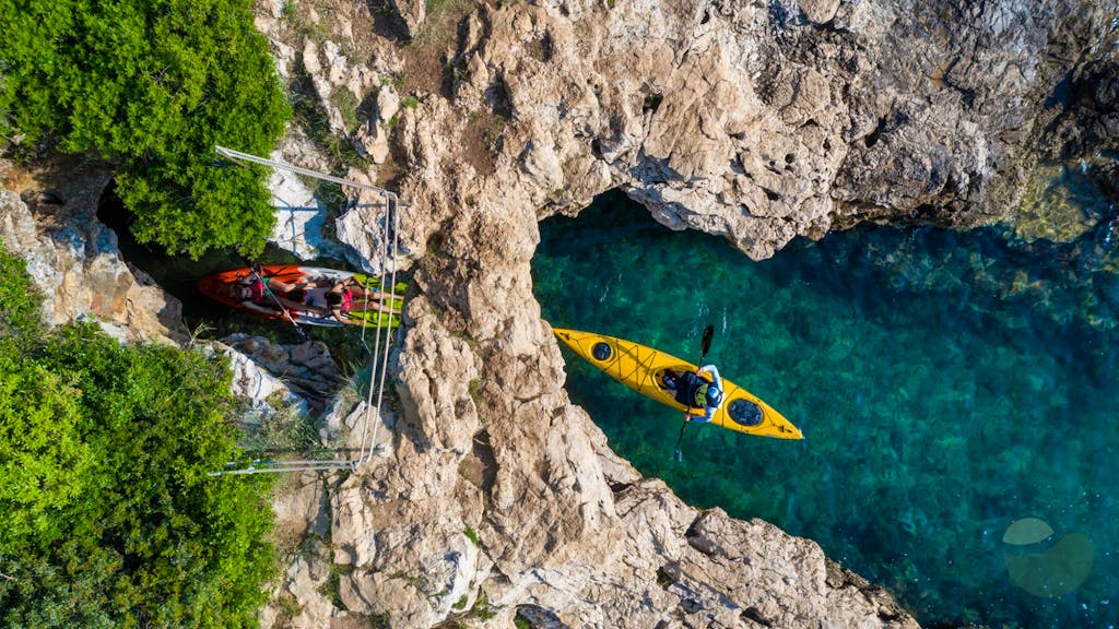 Breathtaking Kayak Tour in Pula: Visit Islands, Cliffs&Caves