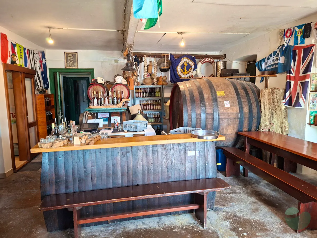 Mate Vino food tasting