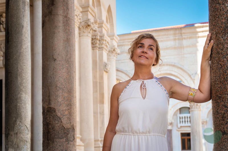 Uncover Hidden Tales with Priska: A Storytelling Tour