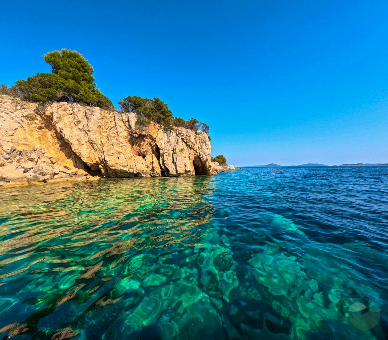 Explore secret bays of Olib and Silba