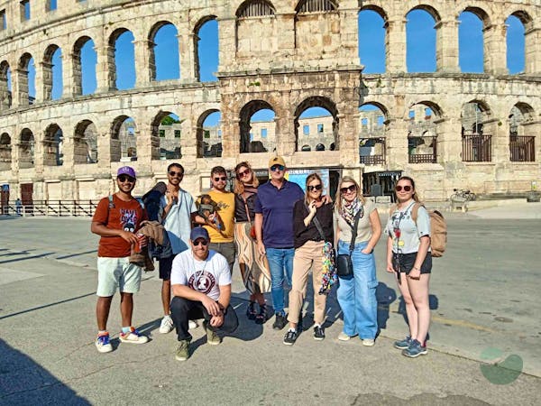An Enchanting Walking Tour in Pula with a Local Guide