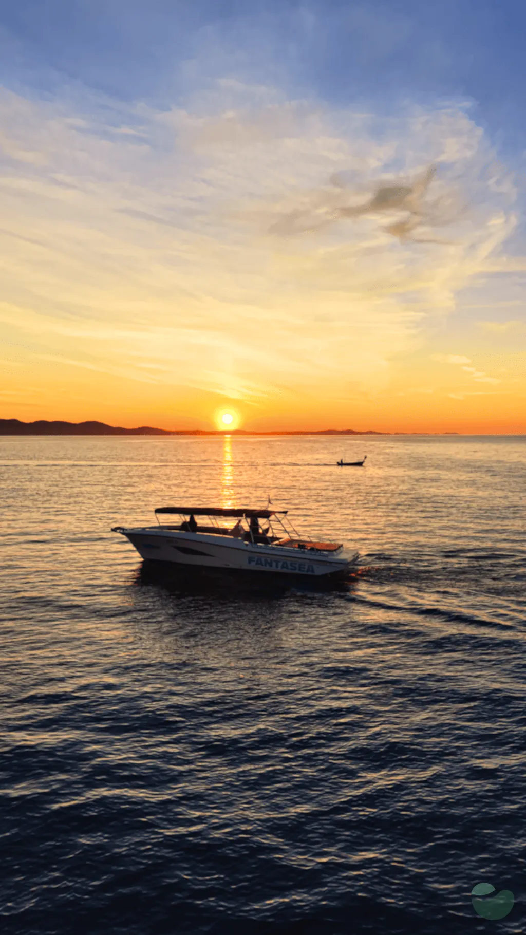 Golden Hour Cruise: Wine, Waves & Zadar Views