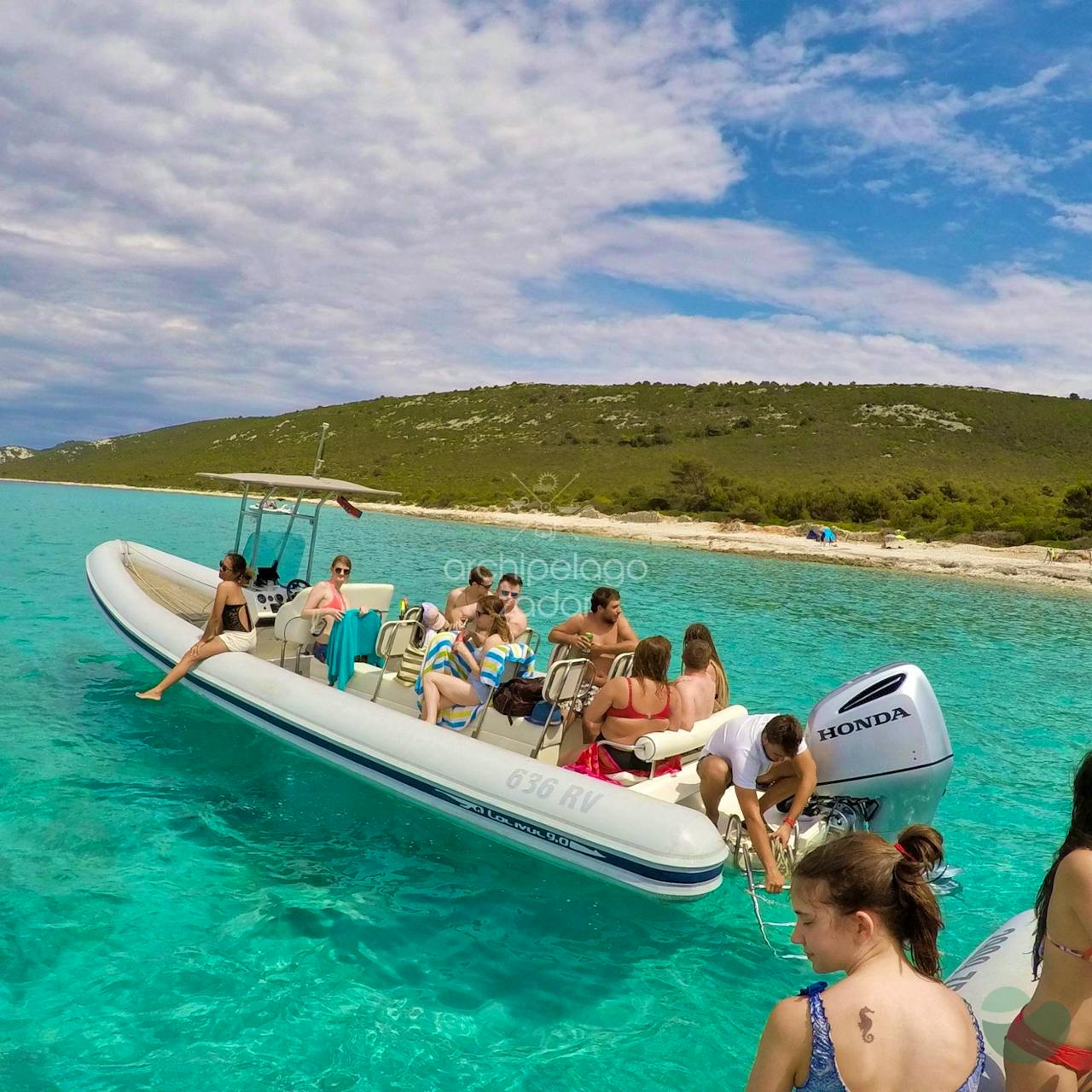 Half-day private boat tour from Zadar to Sakarun beach