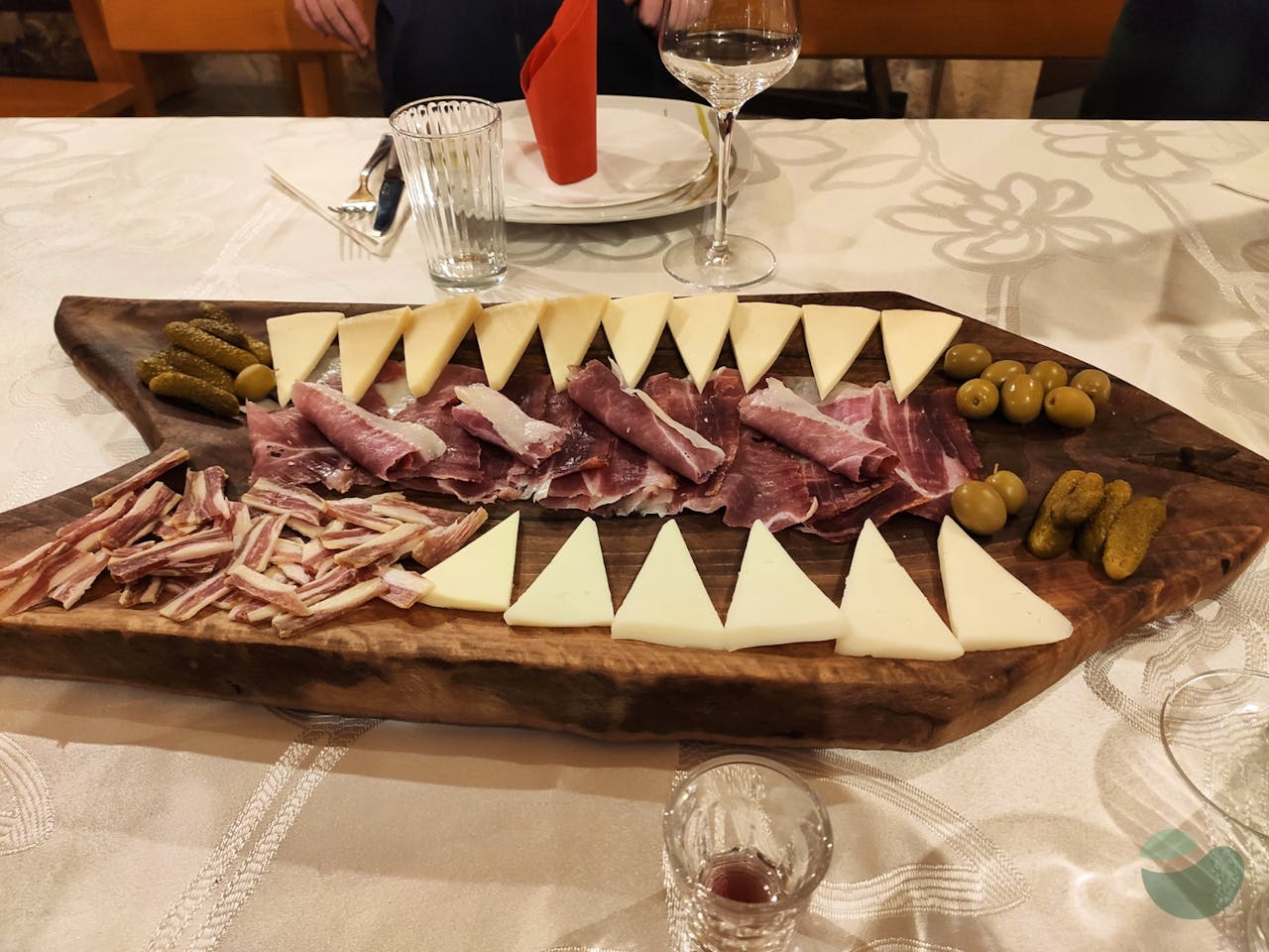 Eat local prosciutto, bacon and cheese in Polača near Zadar