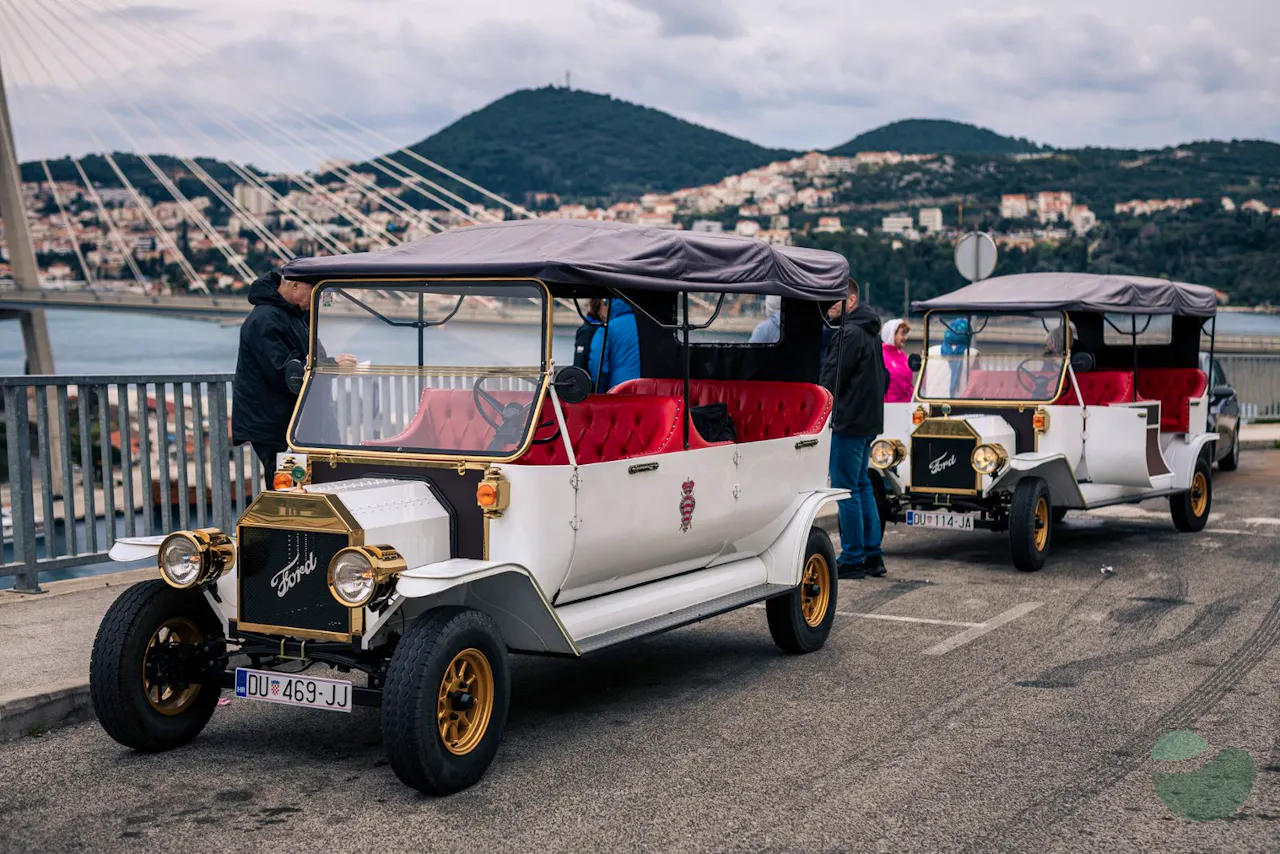 Dubrovnik Sightseeing Panoramic Ride - Old Cars Dubrovnik