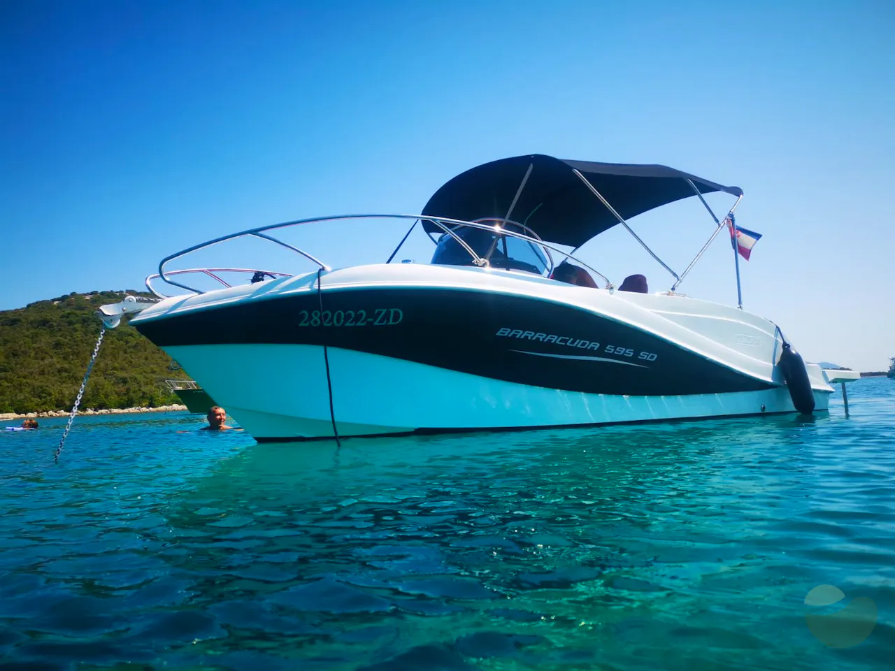 Explore Zadar on your own custom route boat tour!